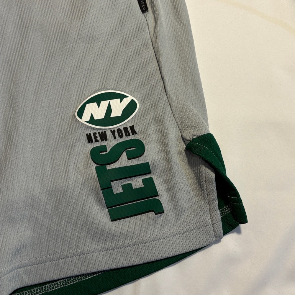 New York Jets Football Team Basketball Style Nike Shorts, Men’s Small 10” Inseam